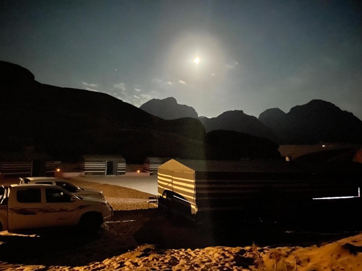 Zarb Desert Camp วาดิรัม ภายนอก รูปภาพ